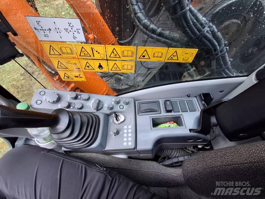 Hitachi ZX 225 US LC Bandgrävare
