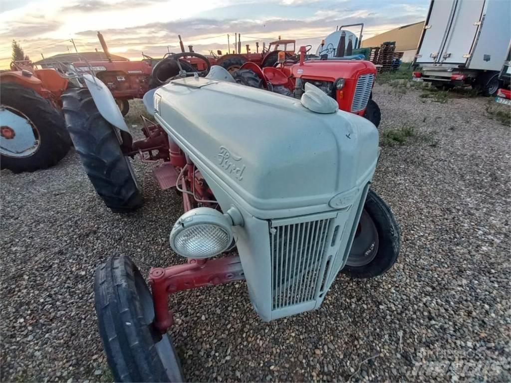Ford 8N Traktorer