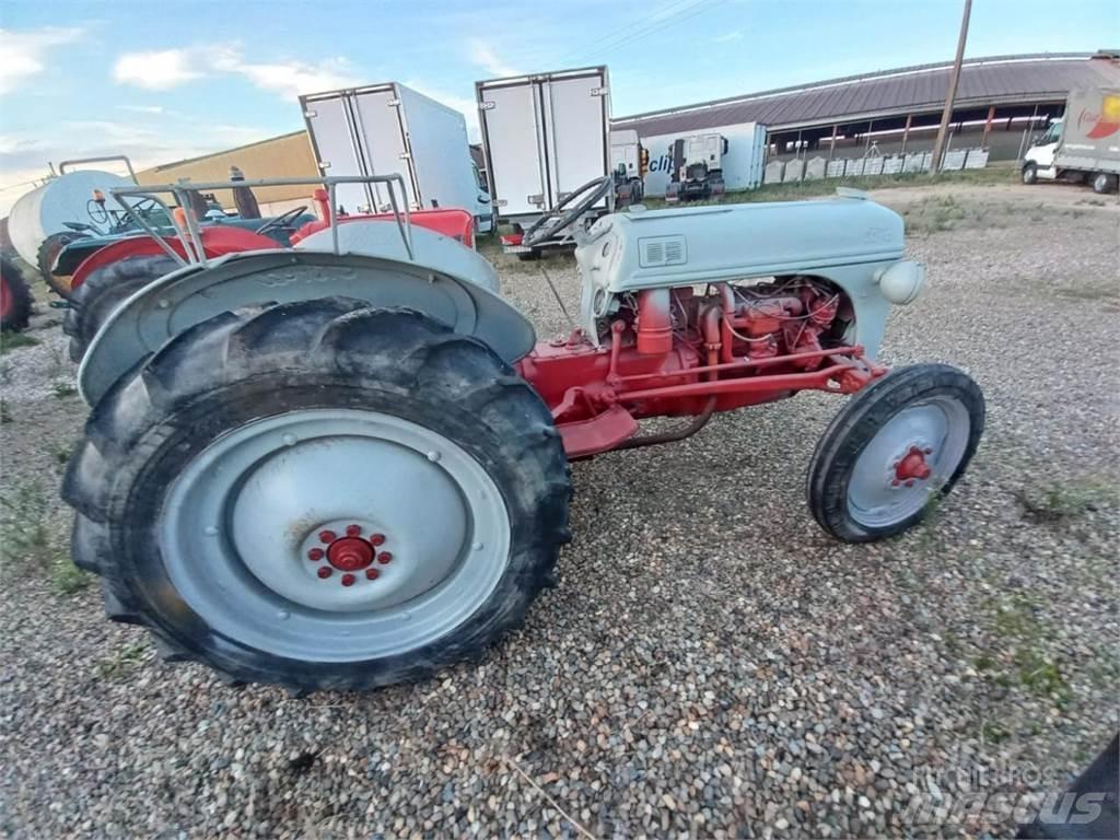 Ford 8N Traktorer