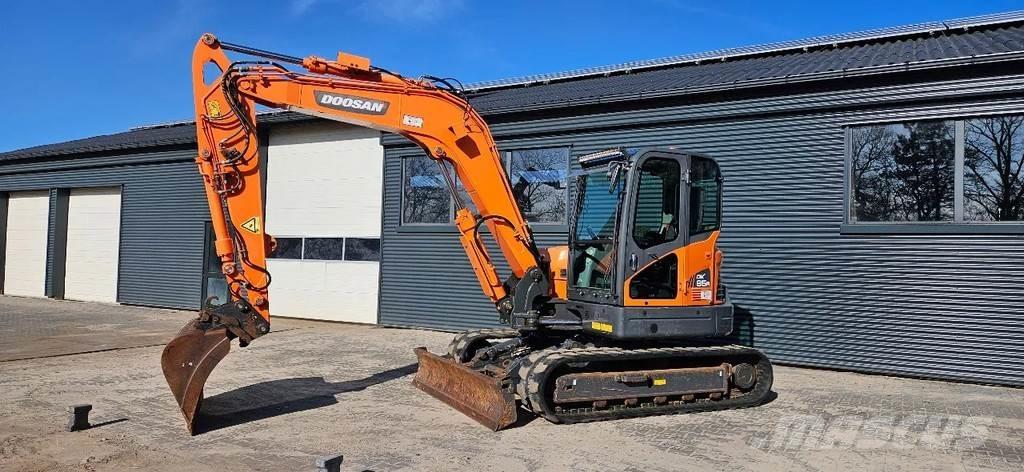 Doosan DX 85r -3 Midigrävmaskiner 7t - 12t