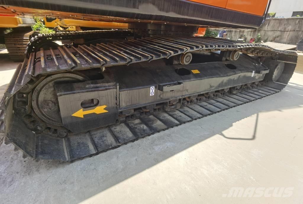 Doosan DX225LC-9C Bandgrävare