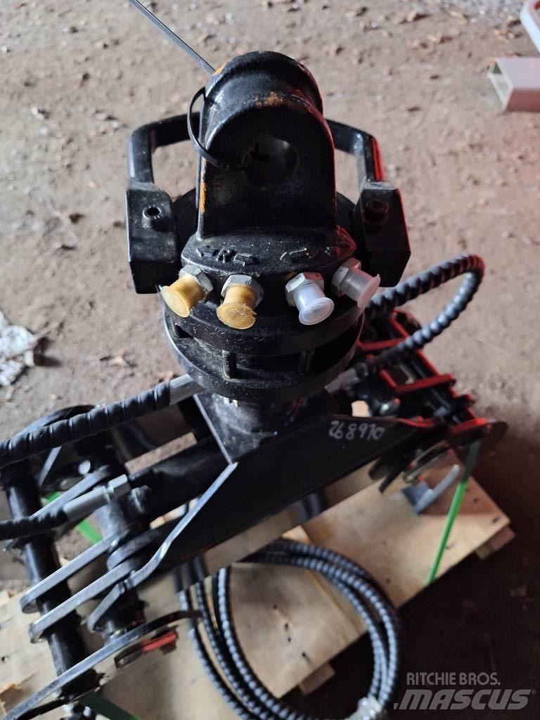  Koura CG800 Gripar