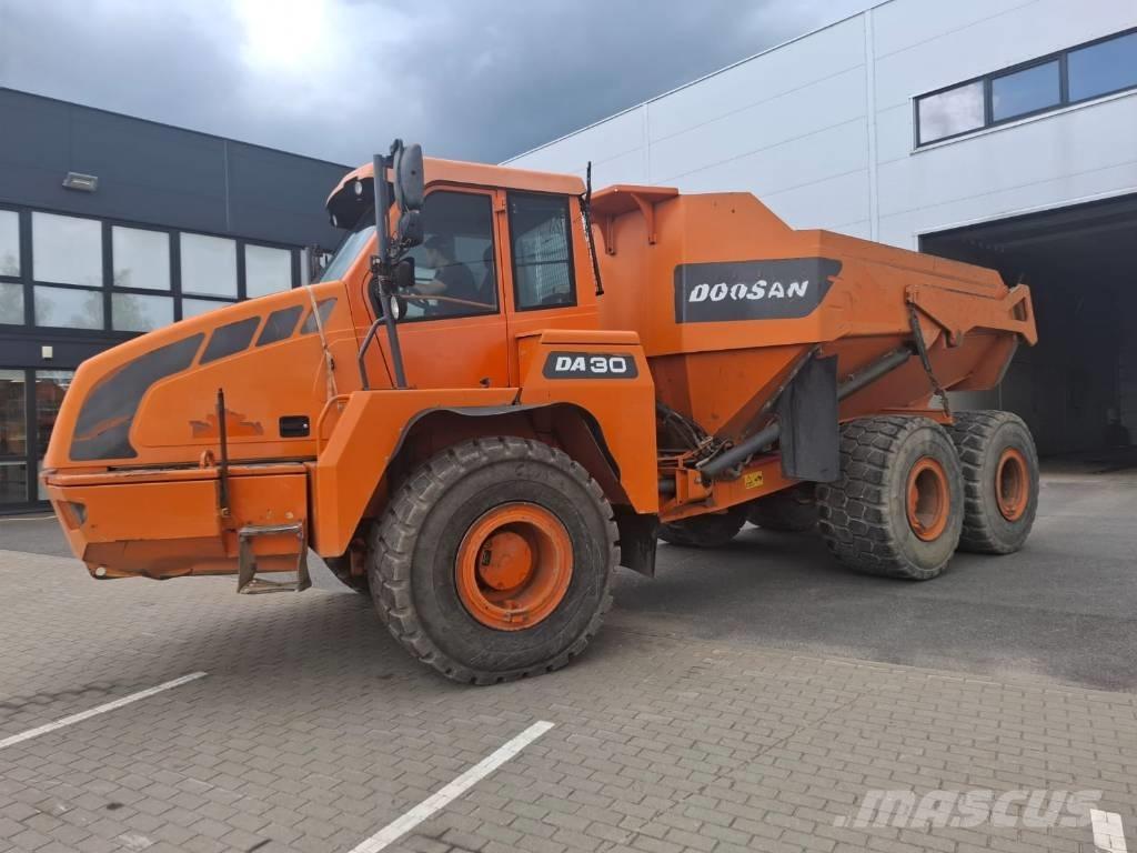 Doosan DA 30 Midjestyrd dumper