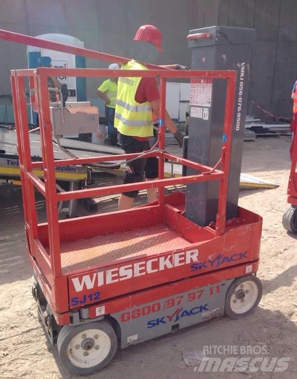 SkyJack SJ 12 Saxliftar