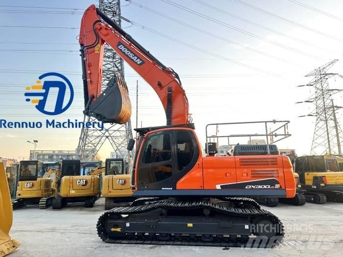 Doosan DX 300LC-9C Bandgrävare