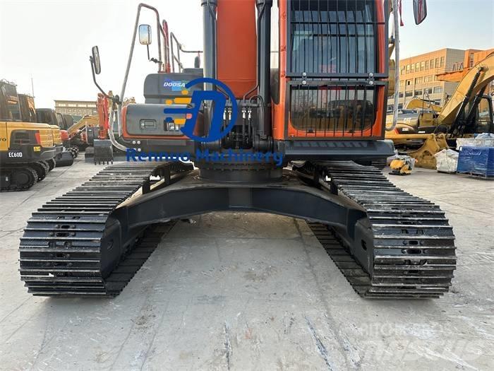 Doosan DX 300LC-9C Bandgrävare