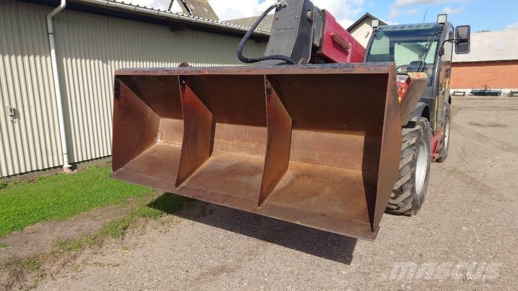 New Holland LM 1345 Teleskoplastare