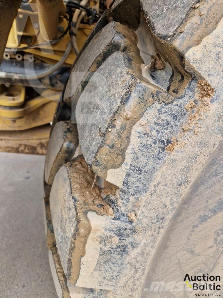 CAT 735C Midjestyrd dumper