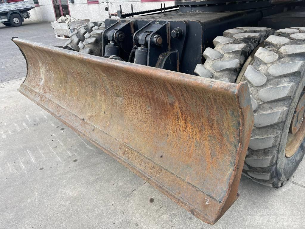 JCB JS 145 W Hjulgrävare
