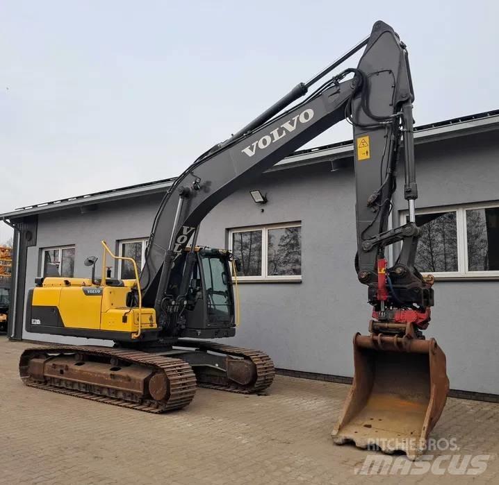 Volvo EC 220 DL Bandgrävare