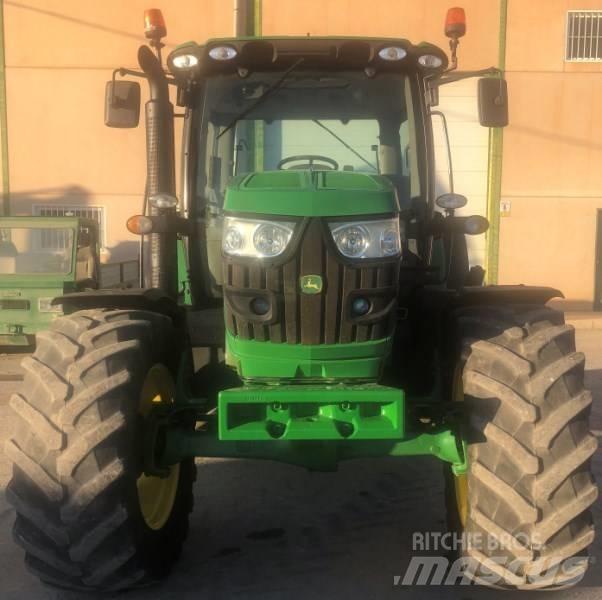 John Deere 6115 R Traktorer