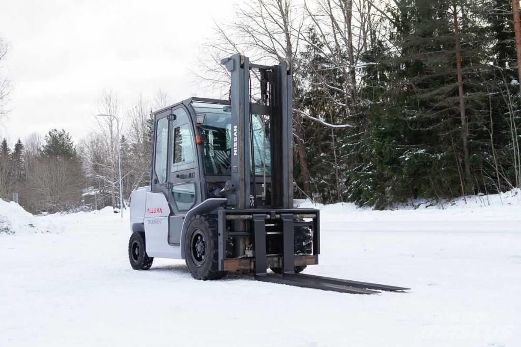 Nissan WG1F4A50Y Dieselmotviktstruckar