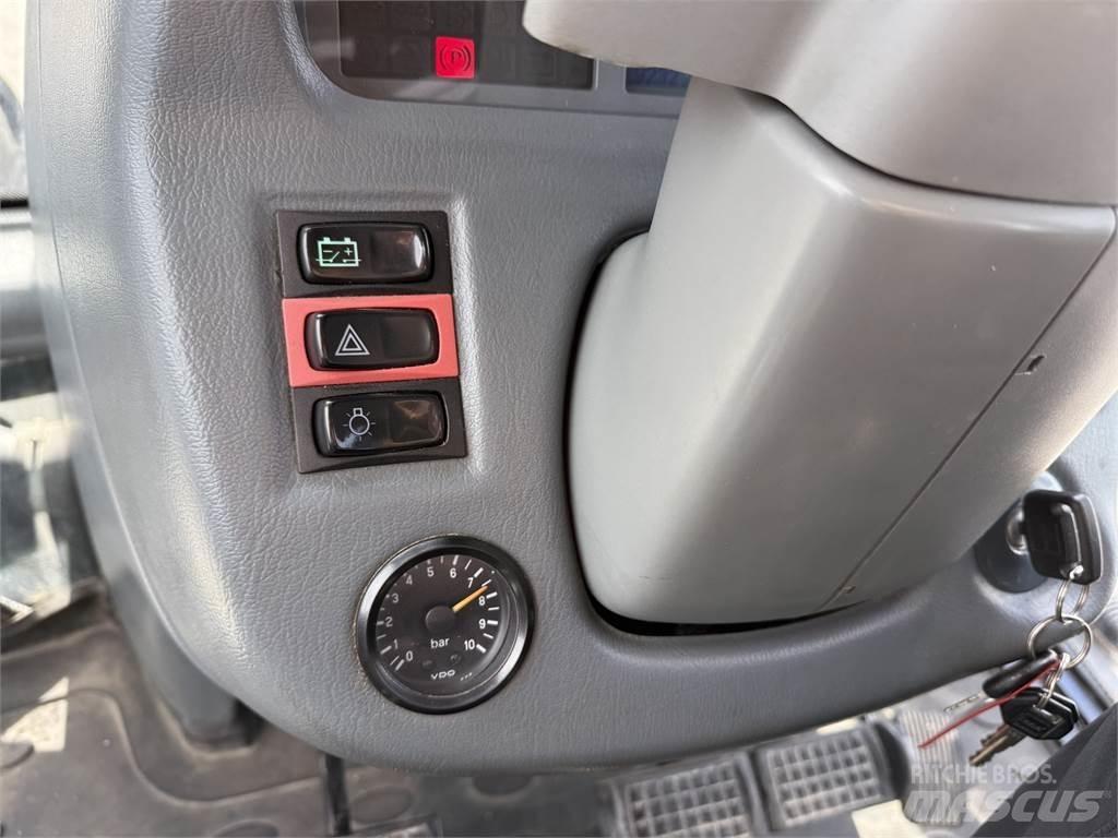 Valtra T203 Traktorer