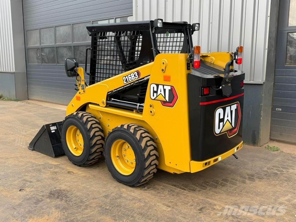CAT 216B3 Hjullastare