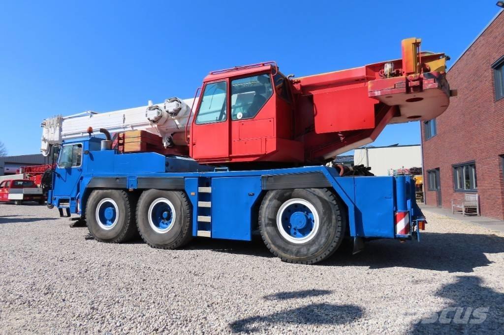 Liebherr LTM 1050-1 Allterrängkranar