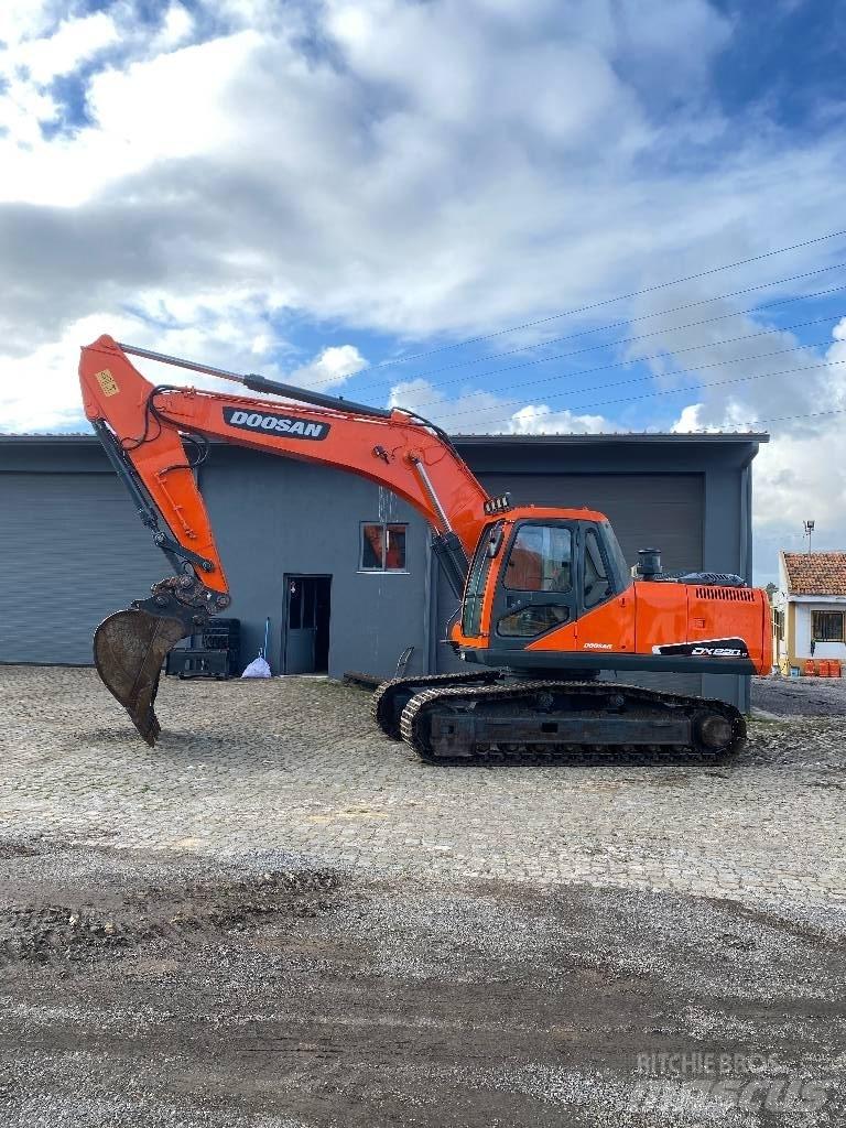 Doosan DX 220 NLC Bandgrävare