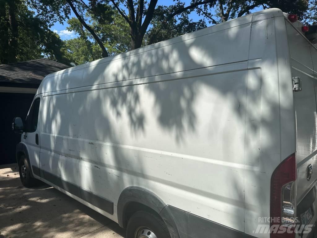 Dodge promaster Skåpbilar