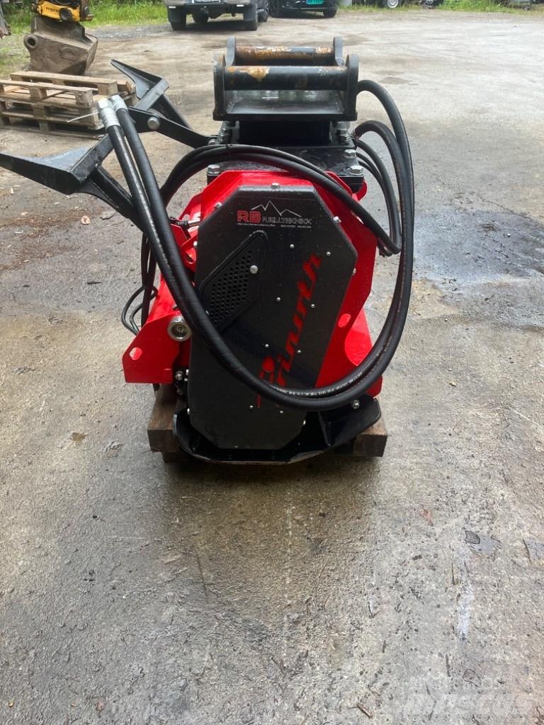 Menzi Muck M545x Specialgrävmaskiner