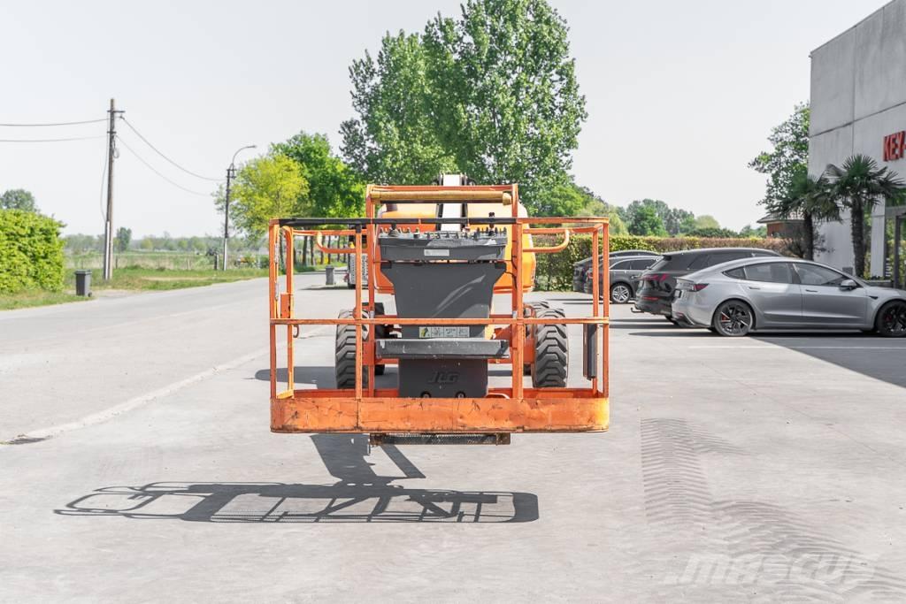 JLG 460 SJ Teleskop bomliftar