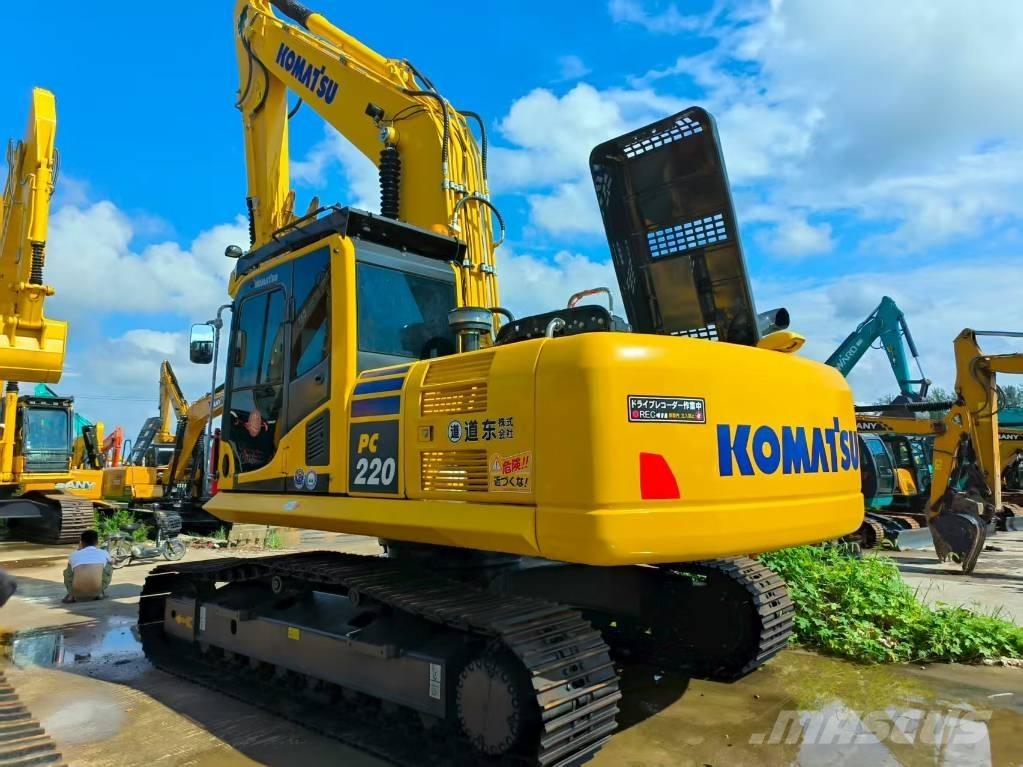 Komatsu PC 220-8 Bandgrävare
