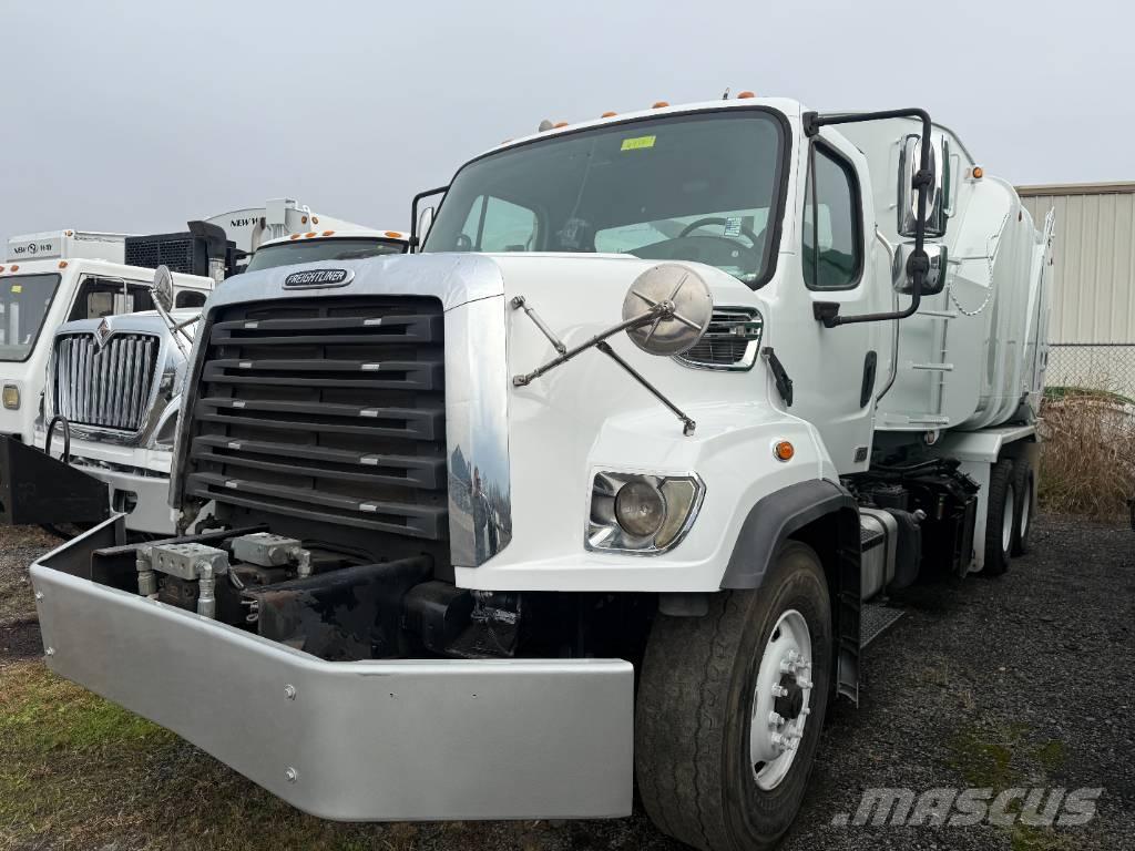 Freightliner 108SD Sopbilar