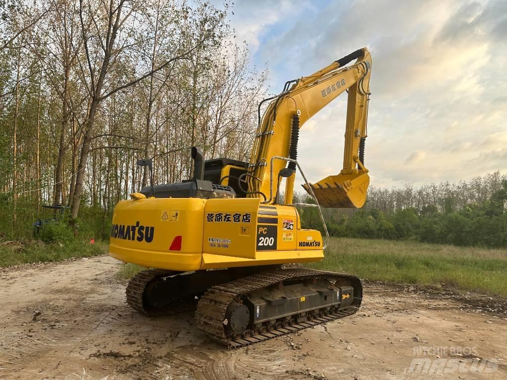Komatsu pc200-8 Bandgrävare