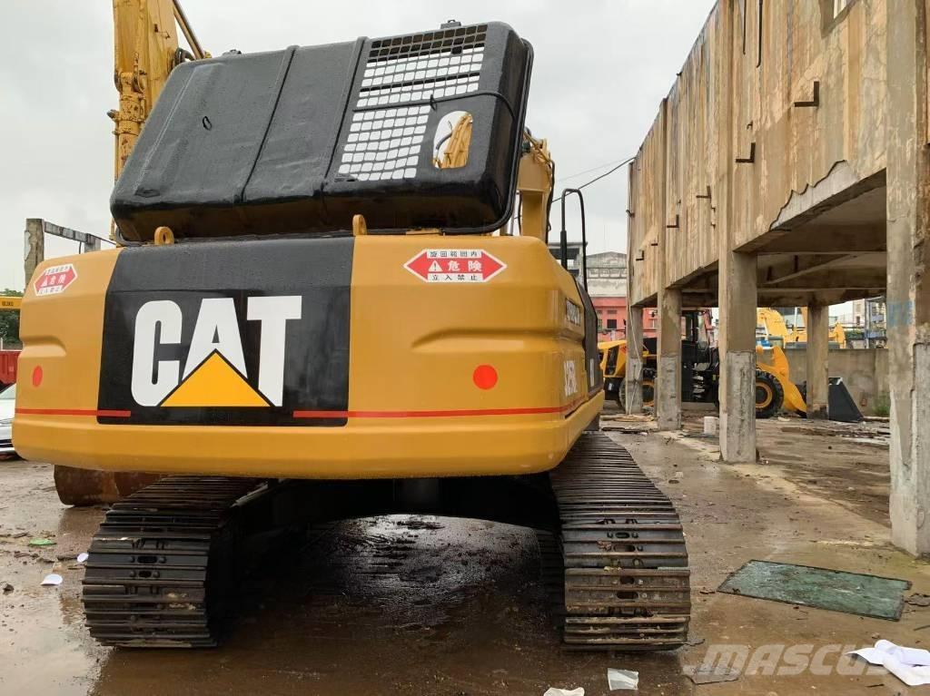 CAT 325 B L Bandgrävare