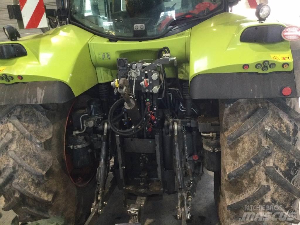 CLAAS ARION 550 Traktorer