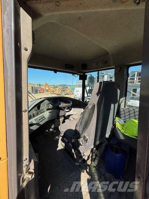 Volvo A 25 F Midjestyrd dumper