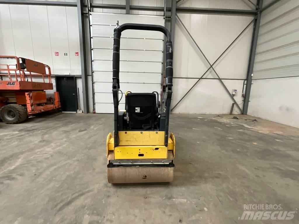 Bomag BW 100 AD M-2 Tvåvalsvältar