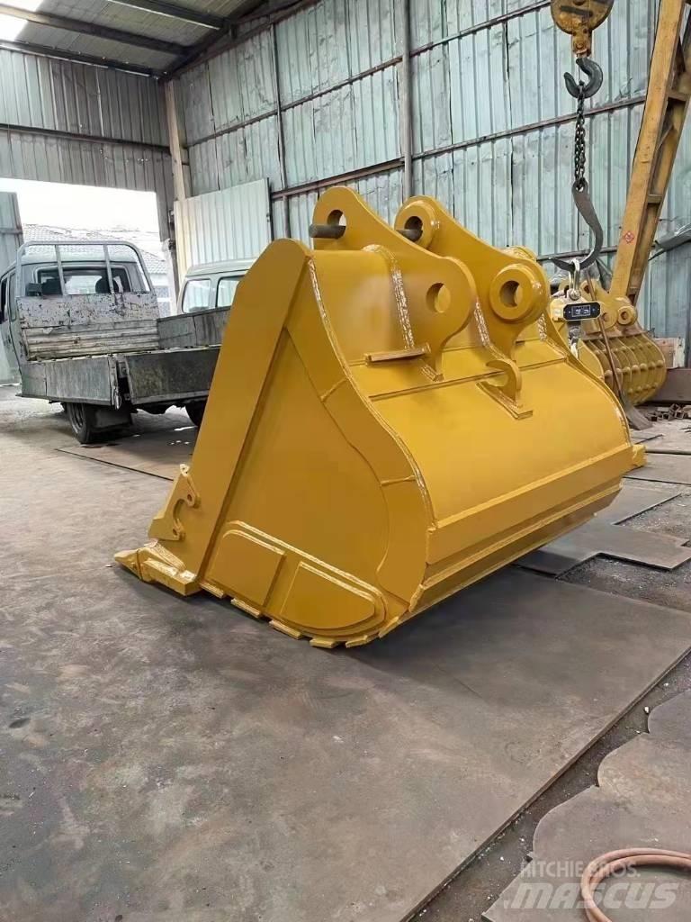Komatsu PC 360 Skopor