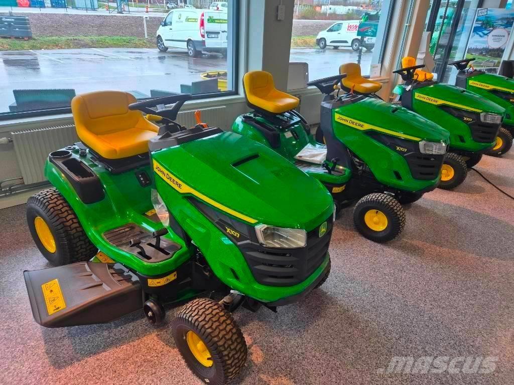 John Deere X 107 Åkgräsklippare