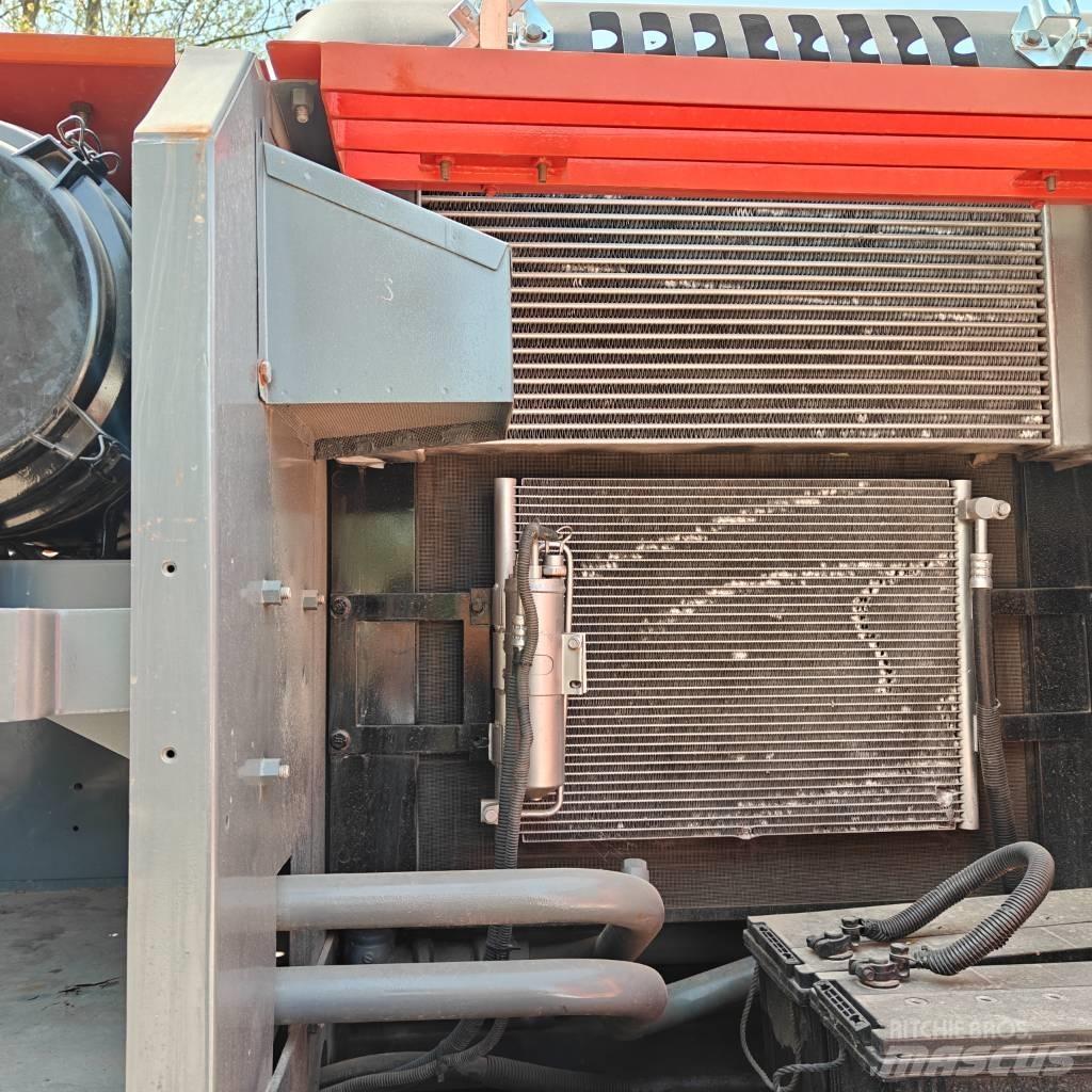 Hitachi ZX200 Bandgrävare