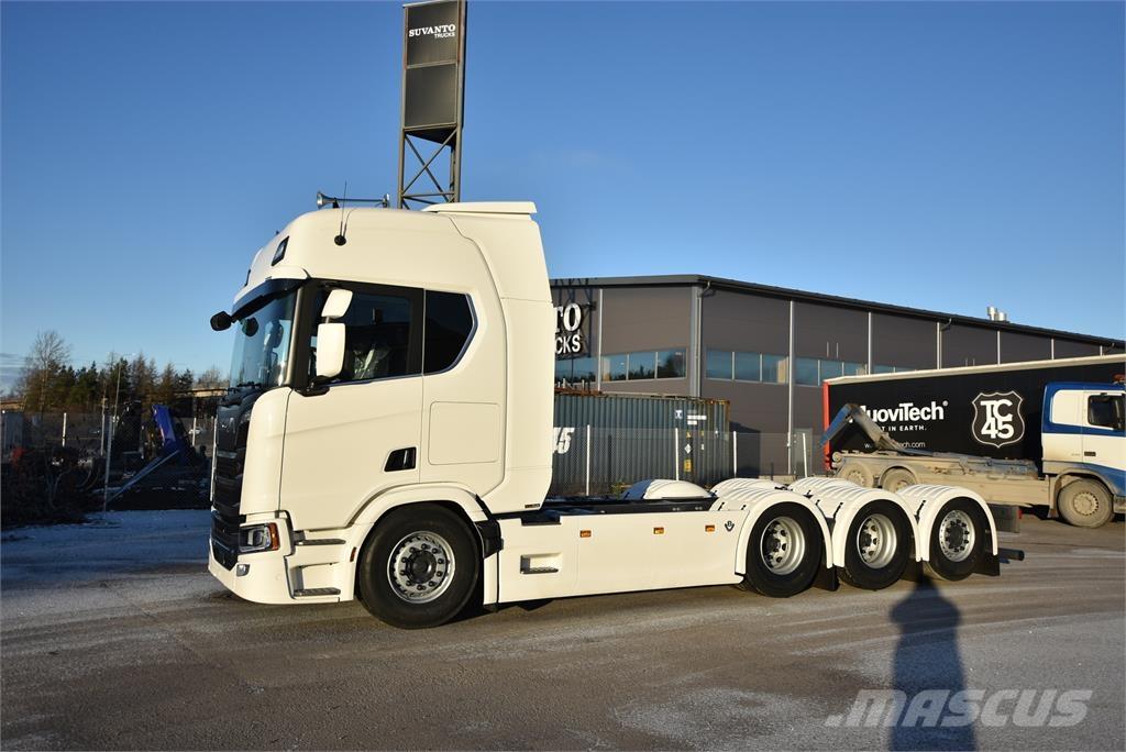 Scania R590 8X4 Chassier