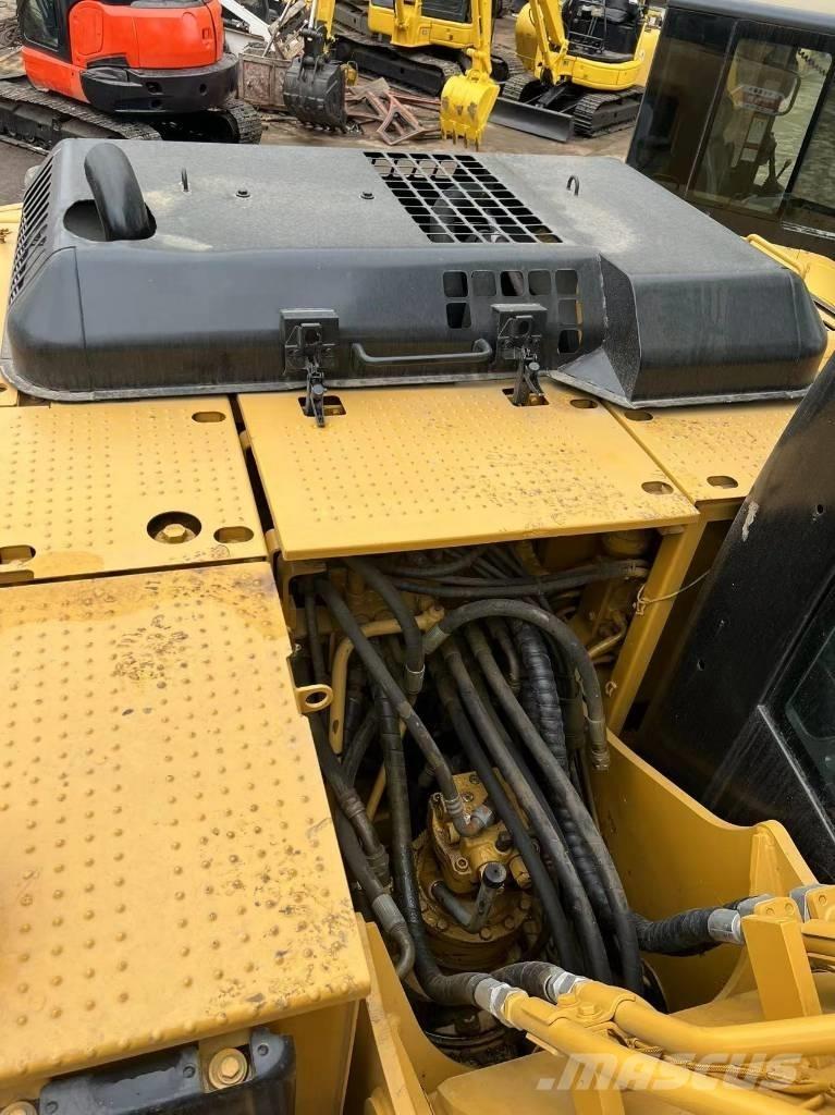 CAT 312 D L Bandgrävare