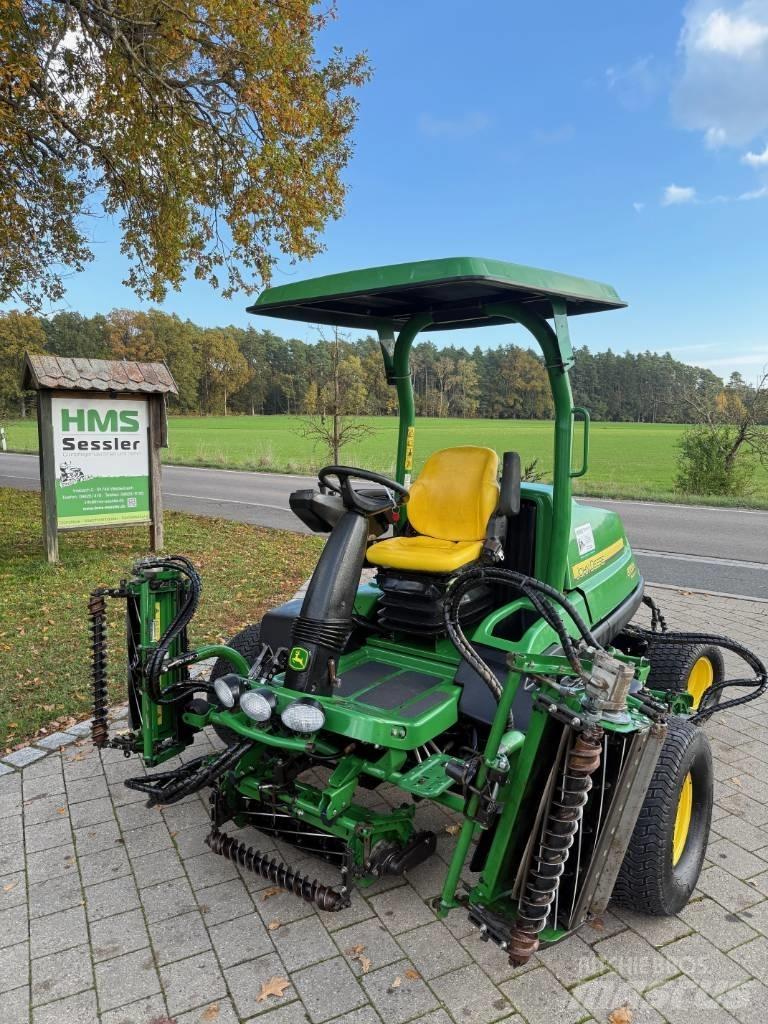 John Deere 8700 A Fairway-gräsklippare