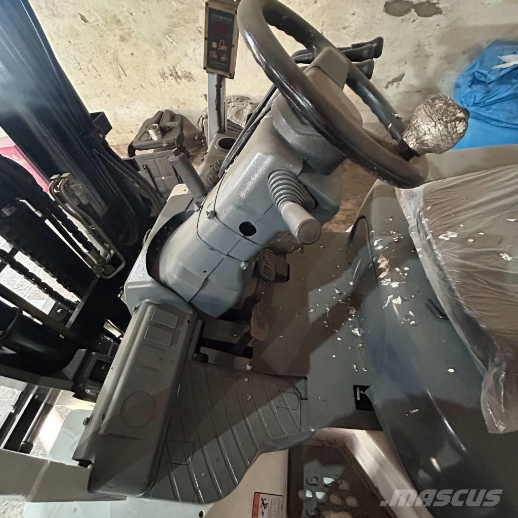 TCM FD35 Dieselmotviktstruckar