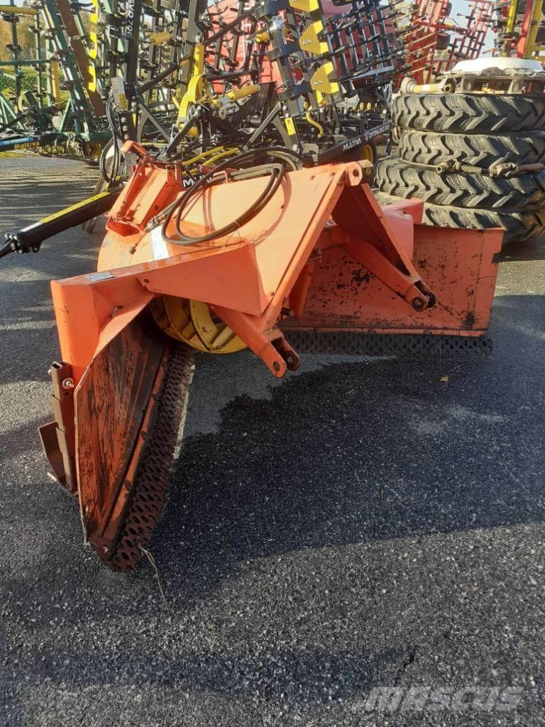 Esko 240 lumilinko Snöslungor och -fräsar