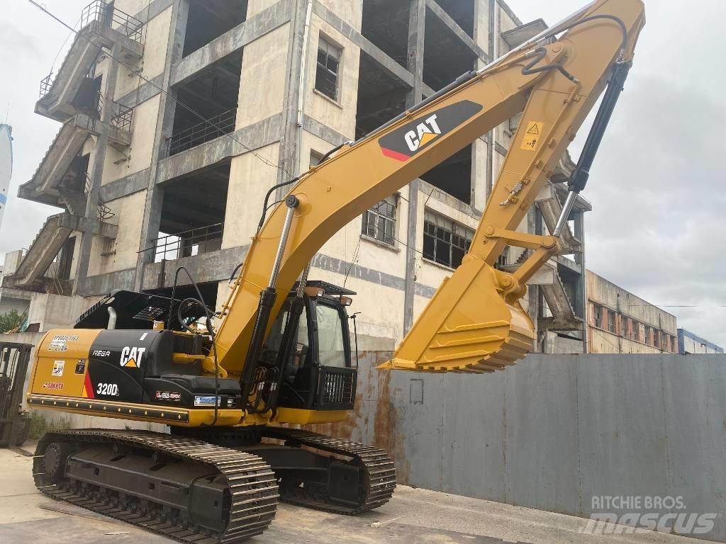 CAT 320 D Bandgrävare