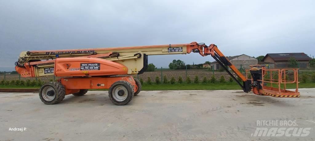 JLG 1250 AJP Bomliftar