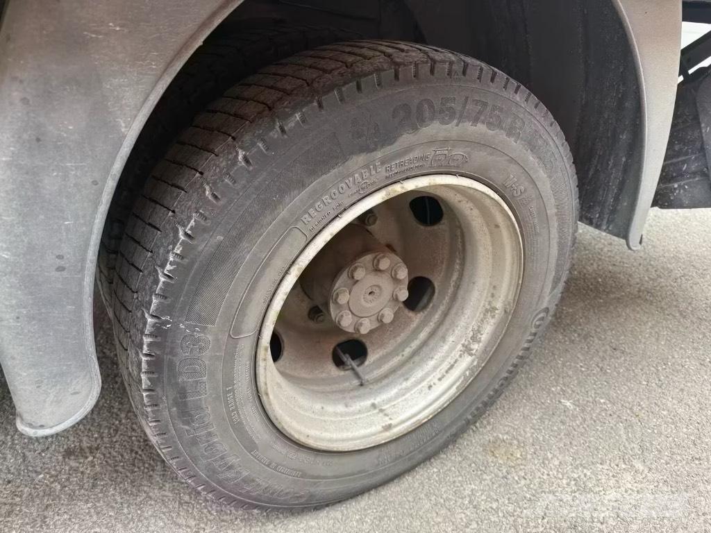 Mercedes-Benz 816 Skåpbilar