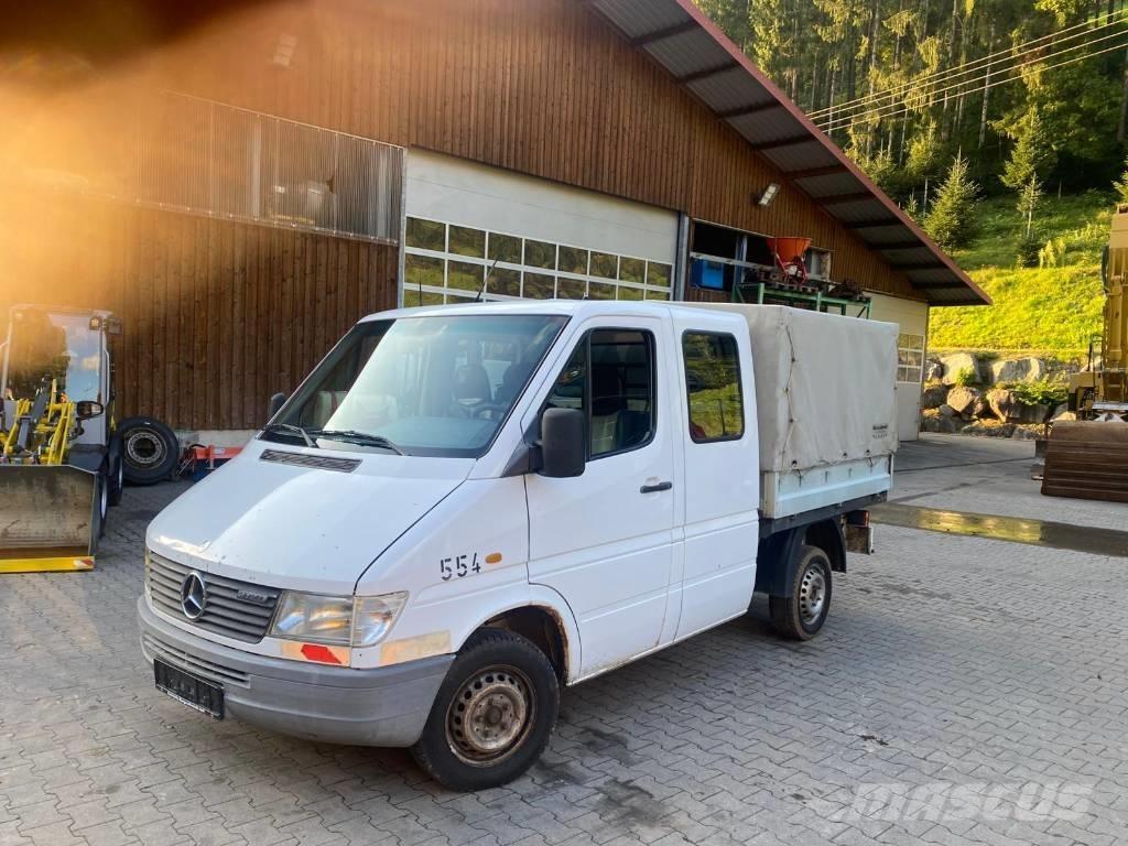 Mercedes-Benz 212 D Flakbilar/Pickuper