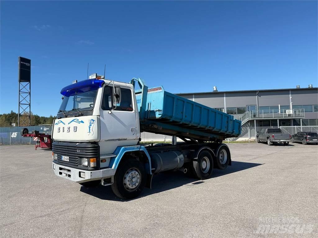 Sisu SM300 6x2 Lastväxlare med kabellift