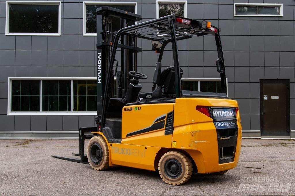 Hyundai 35B-9U Elmotviktstruckar