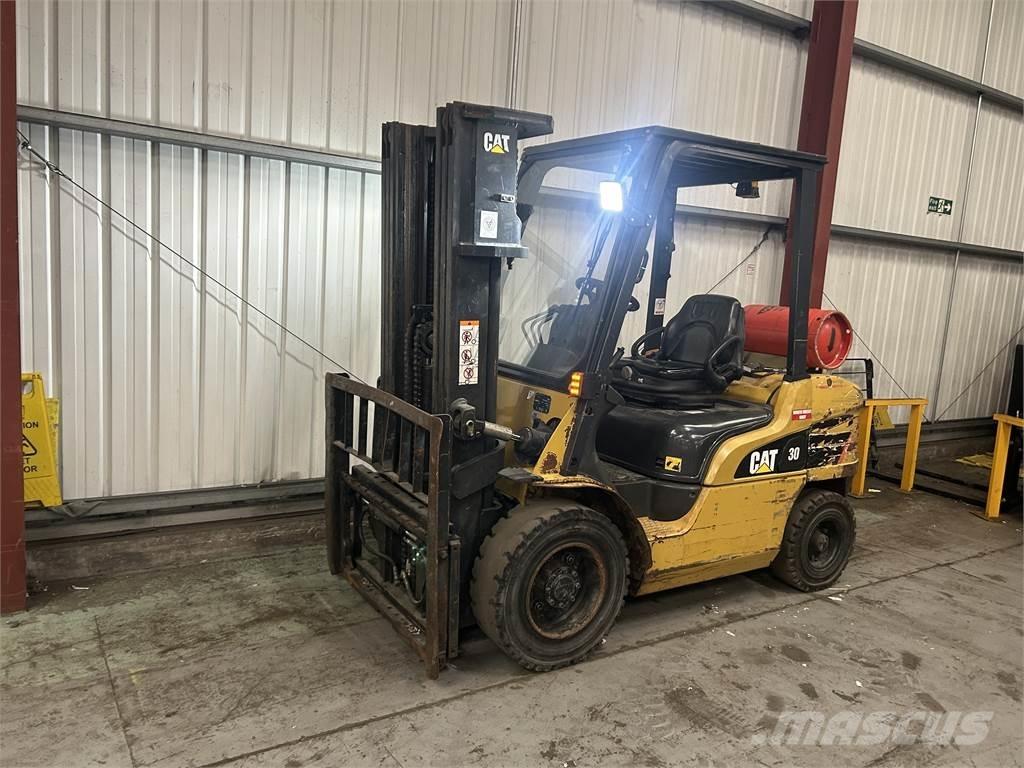CAT GP30NT Gasolmotviktstruckar