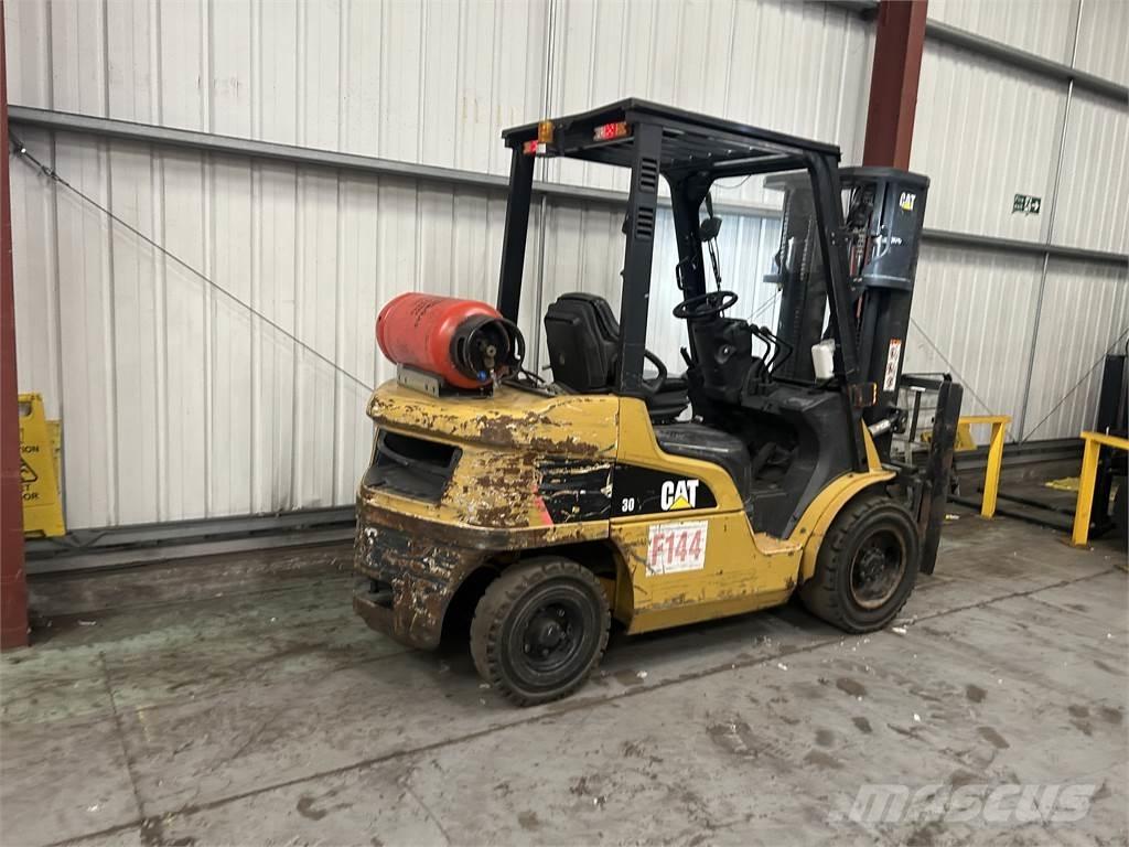 CAT GP30NT Gasolmotviktstruckar