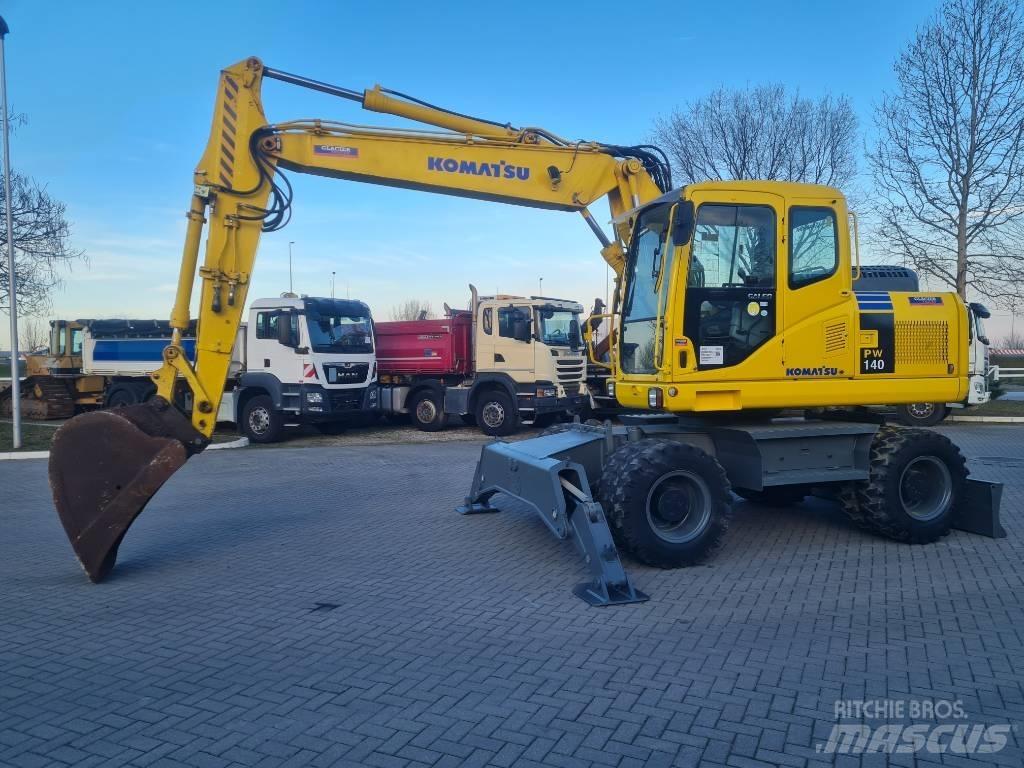 Komatsu PW 140-7 Hjulgrävare