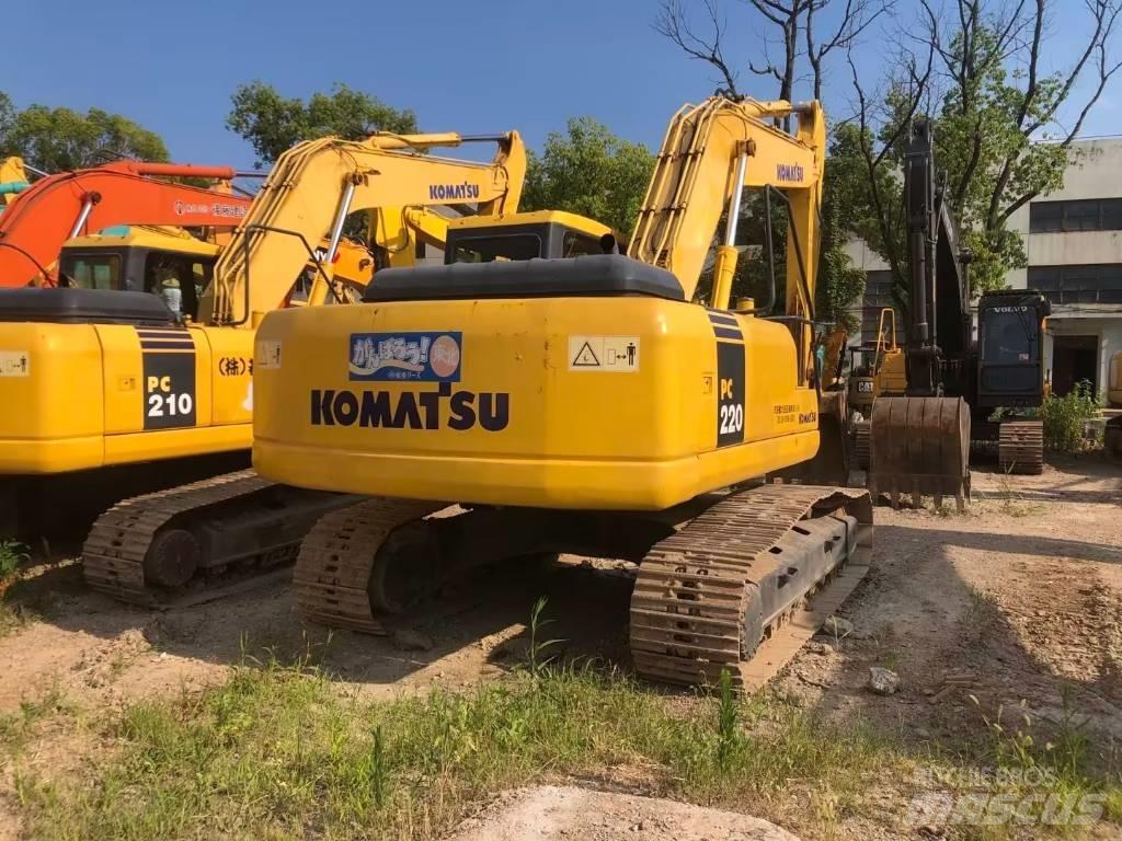 Komatsu PC220-7 Bandgrävare