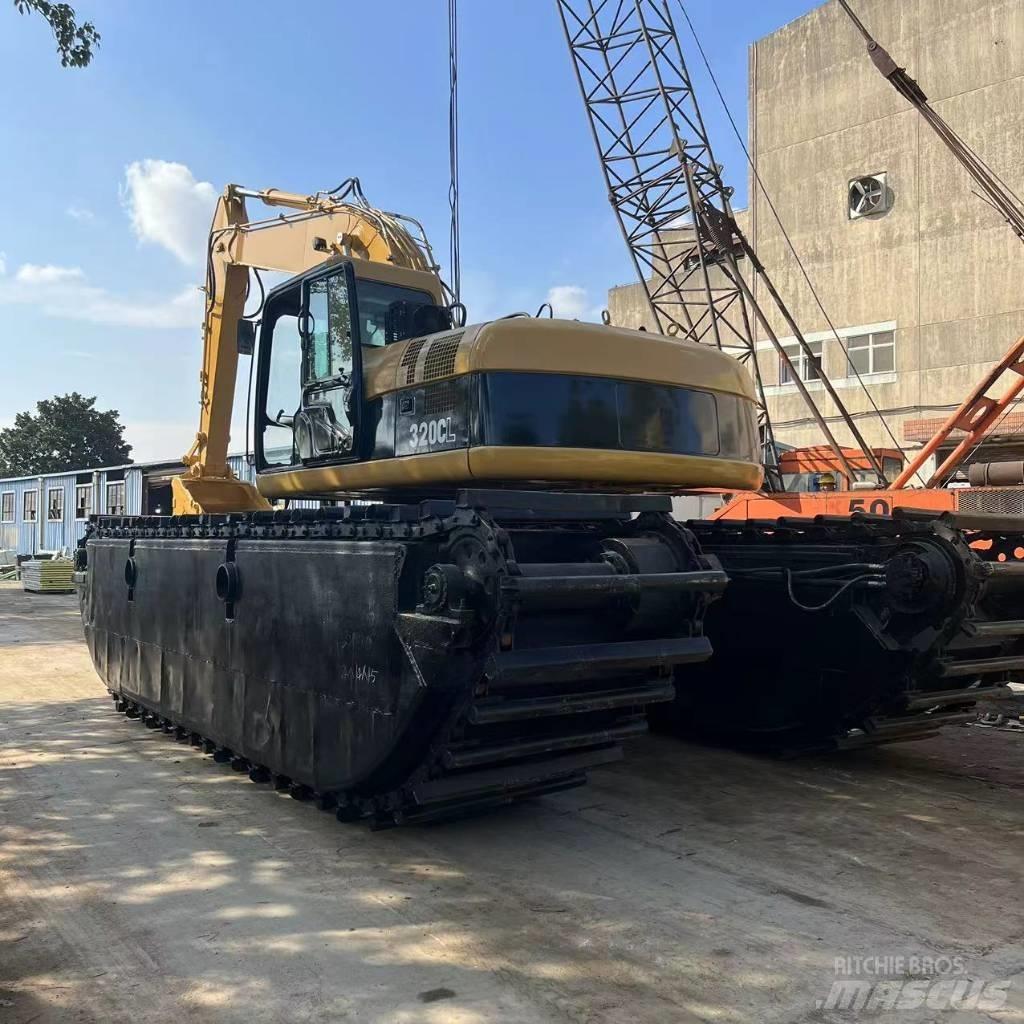 CAT 320 C Amfibiska grävmaskiner