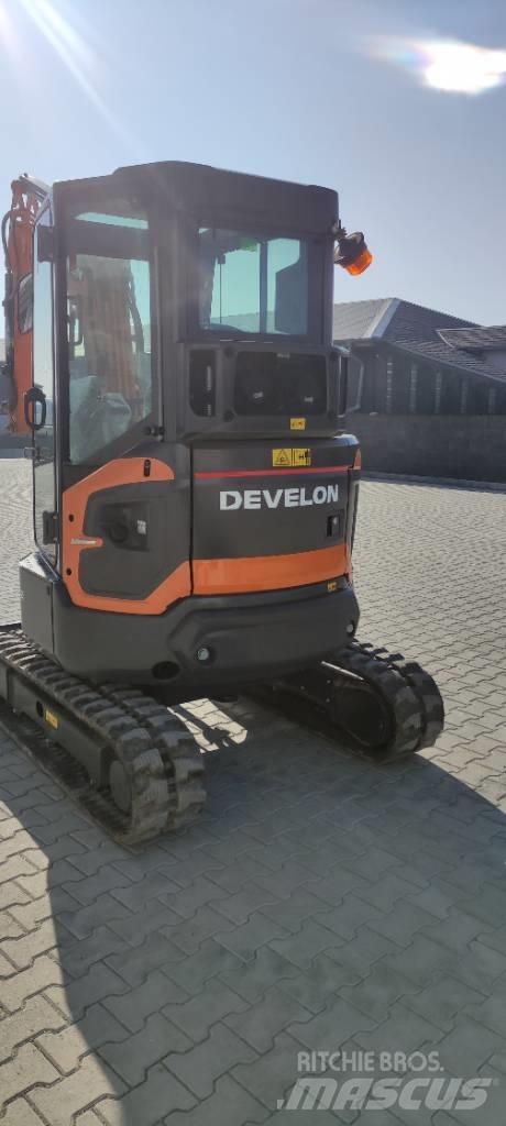 Develon DX 27 Z-7 Minigrävare < 7t